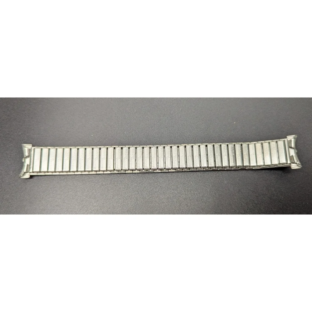 Vintage Bulova Flex Watch Mens Band Stainless Steel